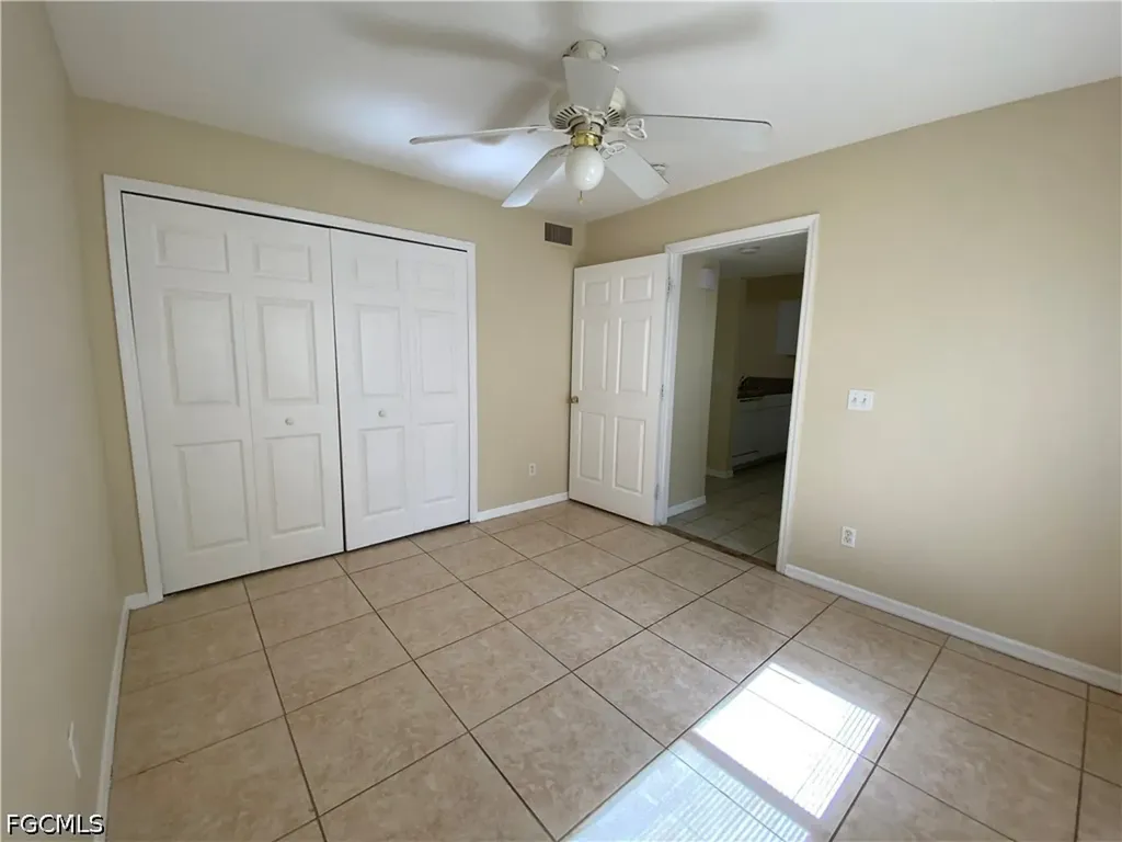 3806 SW 7th Place Cape Coral FL 33914