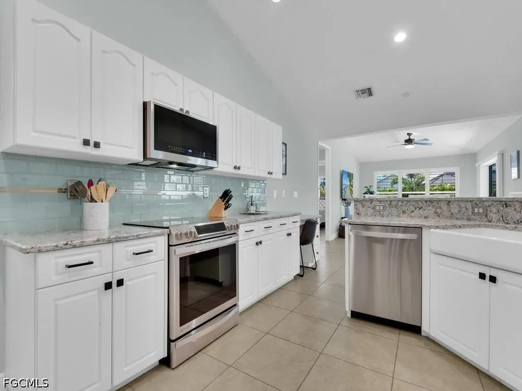 5502 SW 12th Avenue Cape Coral FL 33914