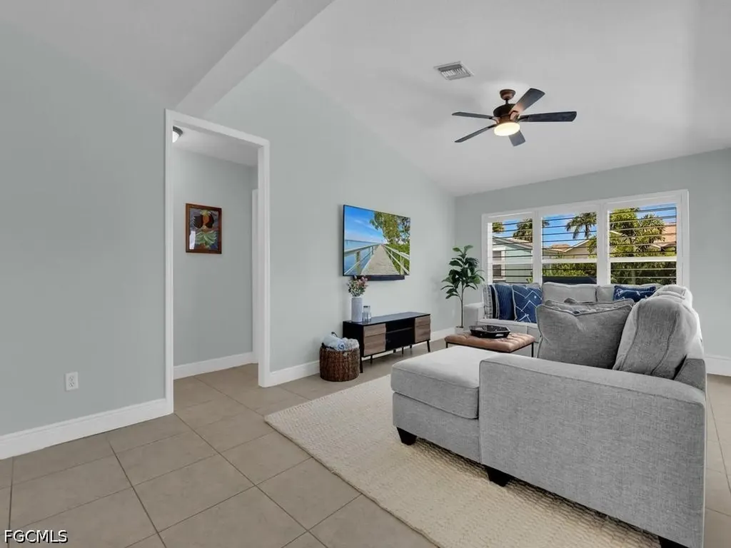 5502 SW 12th Avenue Cape Coral FL 33914