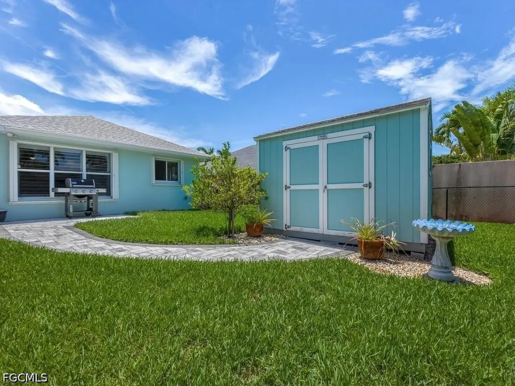 5502 SW 12th Avenue Cape Coral FL 33914