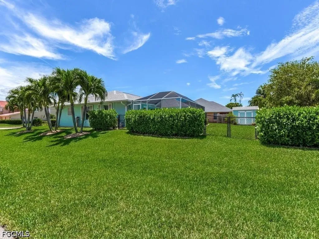 5502 SW 12th Avenue Cape Coral FL 33914