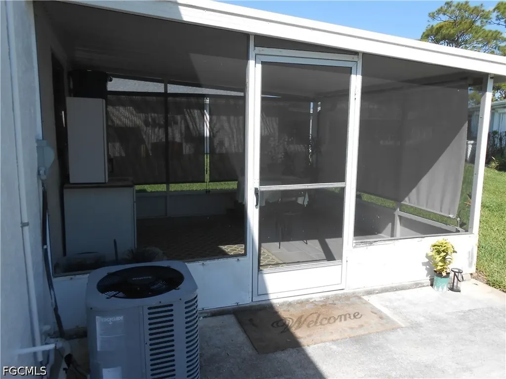 6 Aztec Lily Lane Lehigh Acres FL 33936