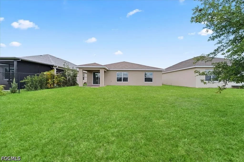 10535 Crossback Lane Lehigh Acres FL 33936
