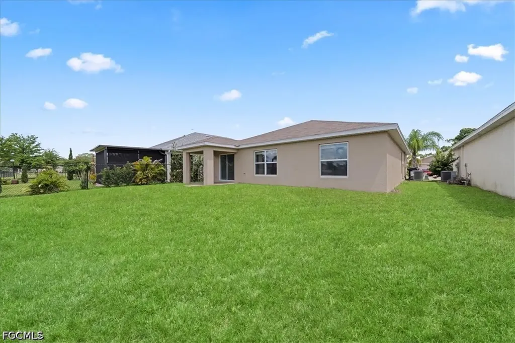 10535 Crossback Lane Lehigh Acres FL 33936