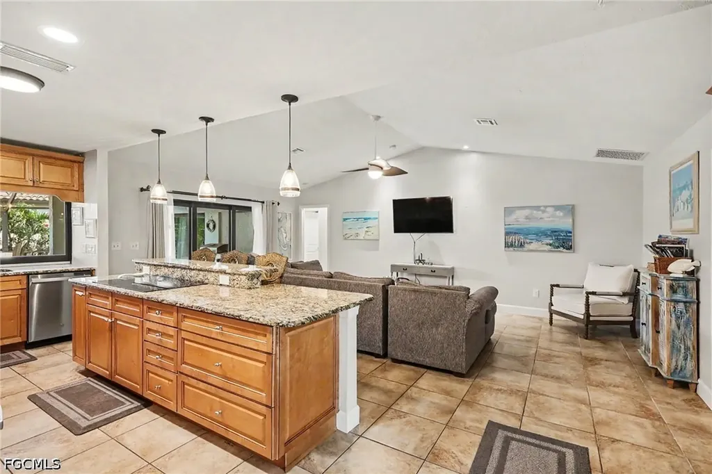 1533 SW 57th Terrace Cape Coral FL 33914