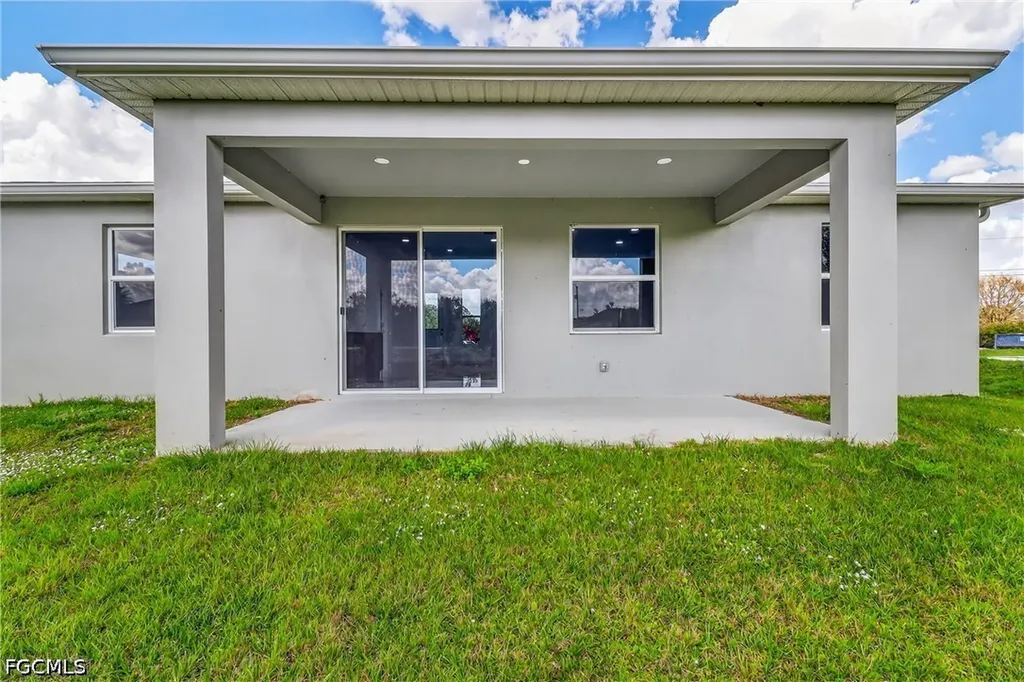 434 Rathburn Street Lehigh Acres FL 33974