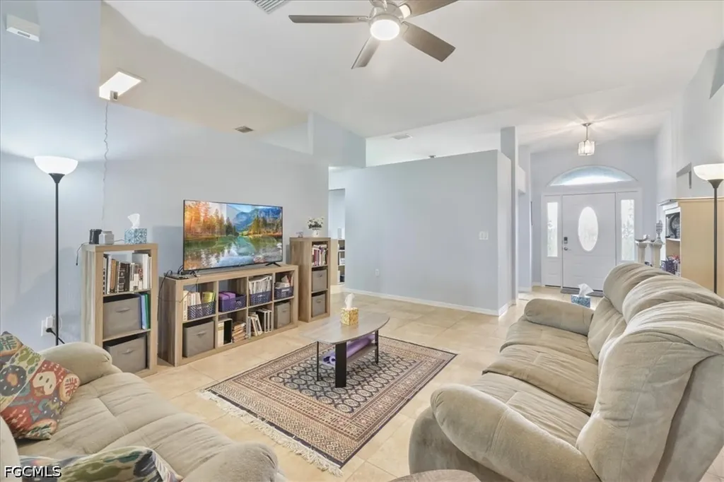 1605 SW 28th Street Cape Coral FL 33914