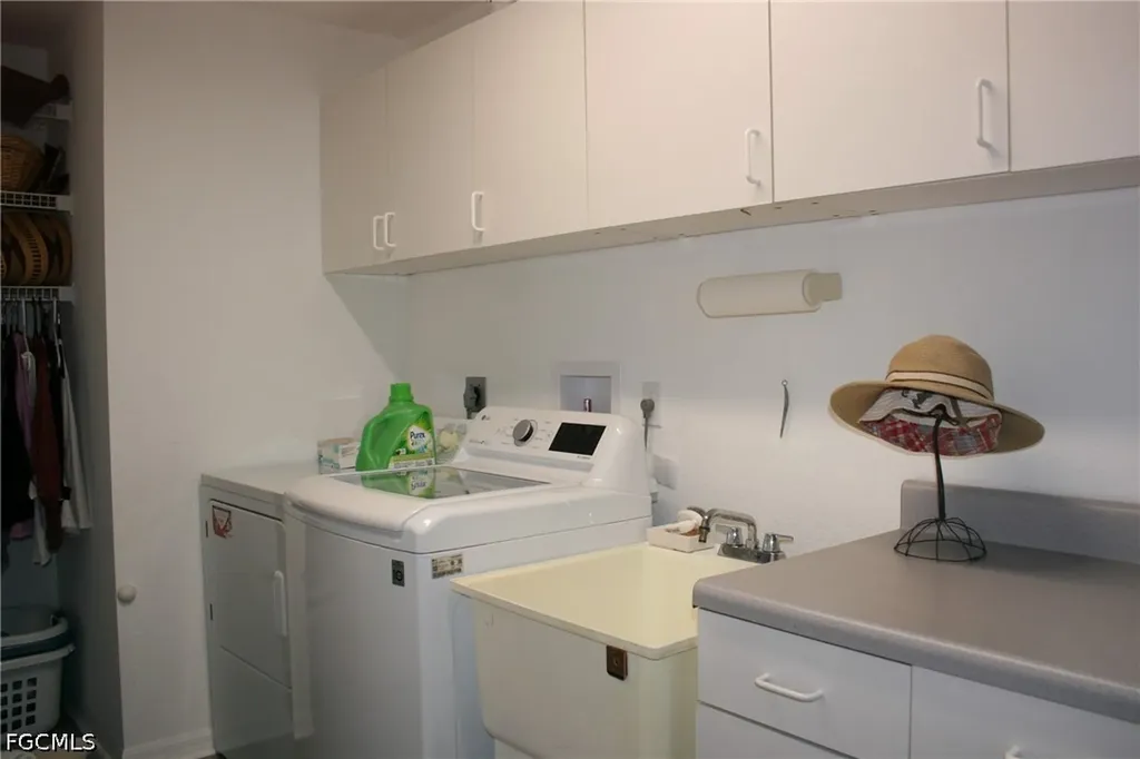 2481 Palo Duro Boulevard North Fort Myers FL 33917