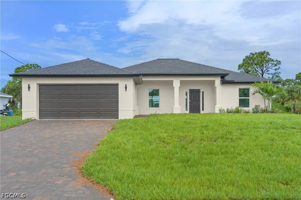 4402 NE 14th Place Cape Coral FL 33909