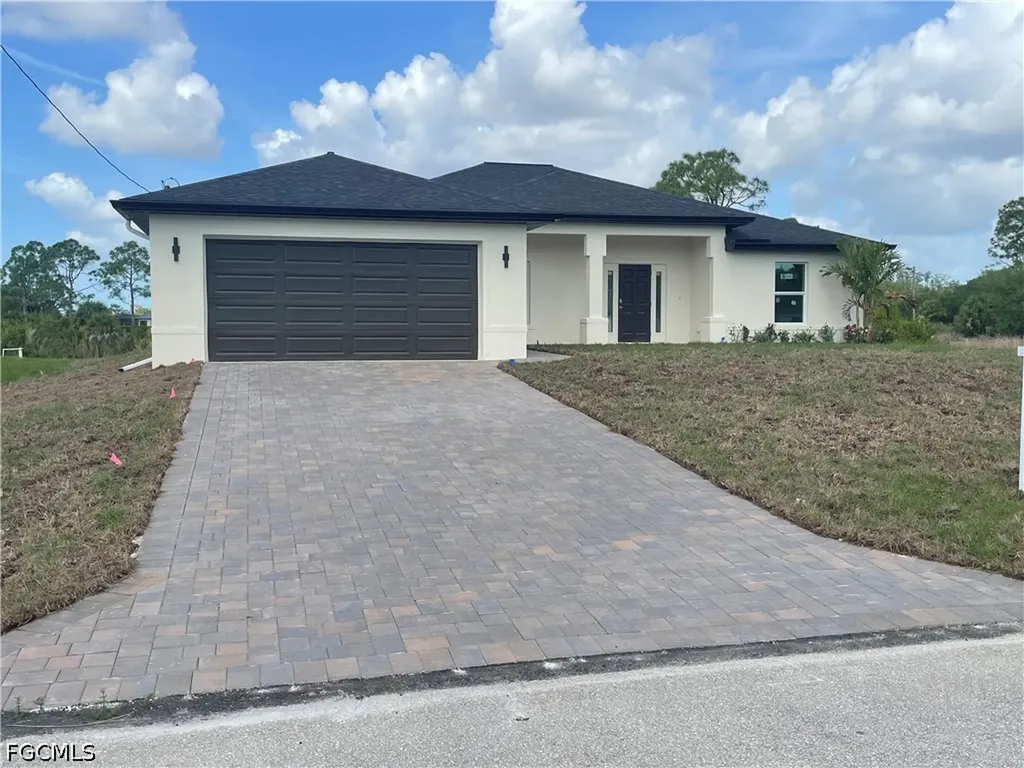 4402 NE 4402 NE 14th Place Fort Myers FL 33909
