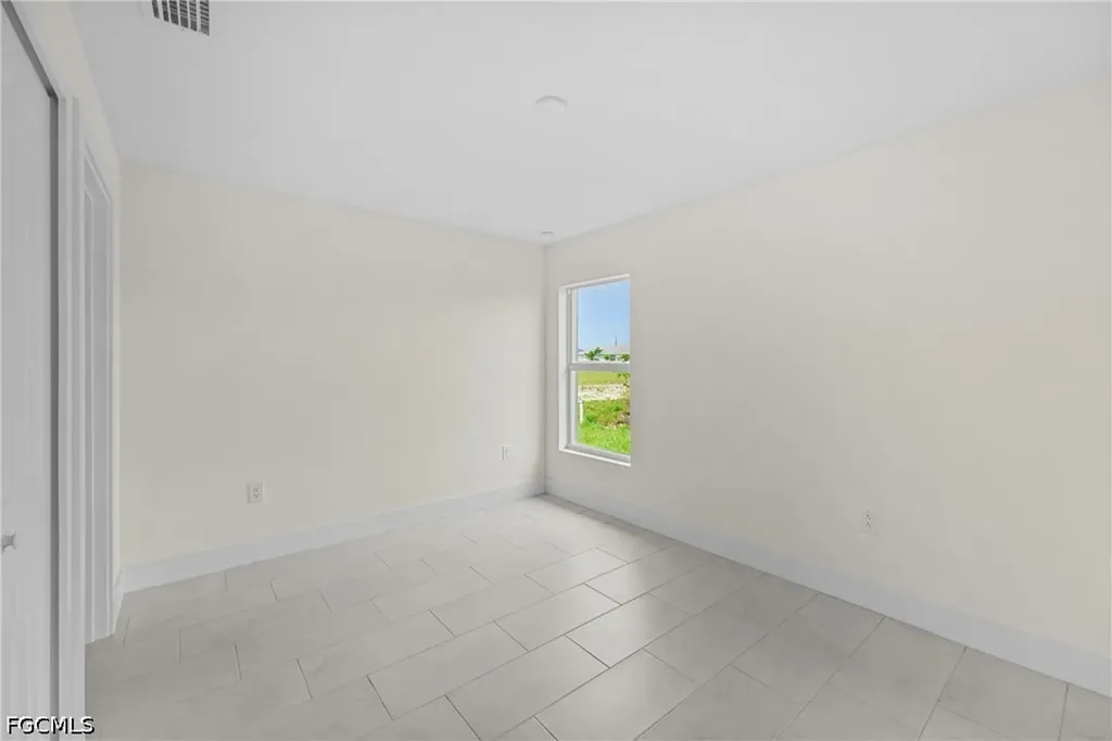 4402 NE 14th Place Cape Coral FL 33909