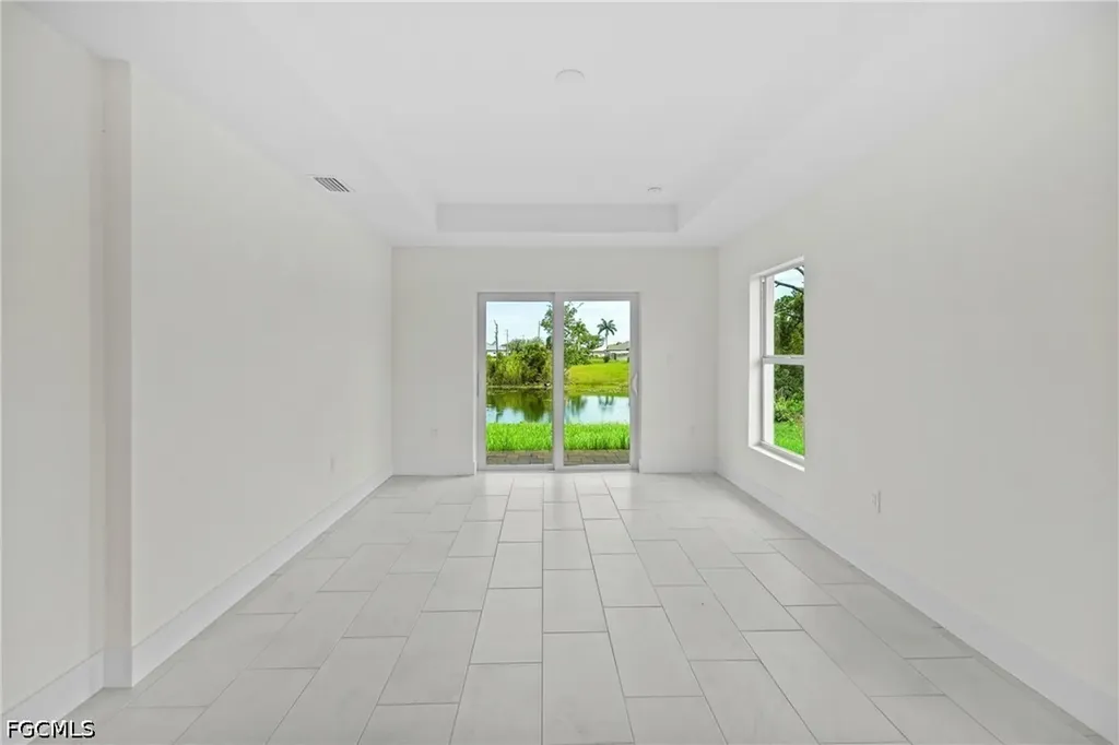 4402 NE 14th Place Cape Coral FL 33909