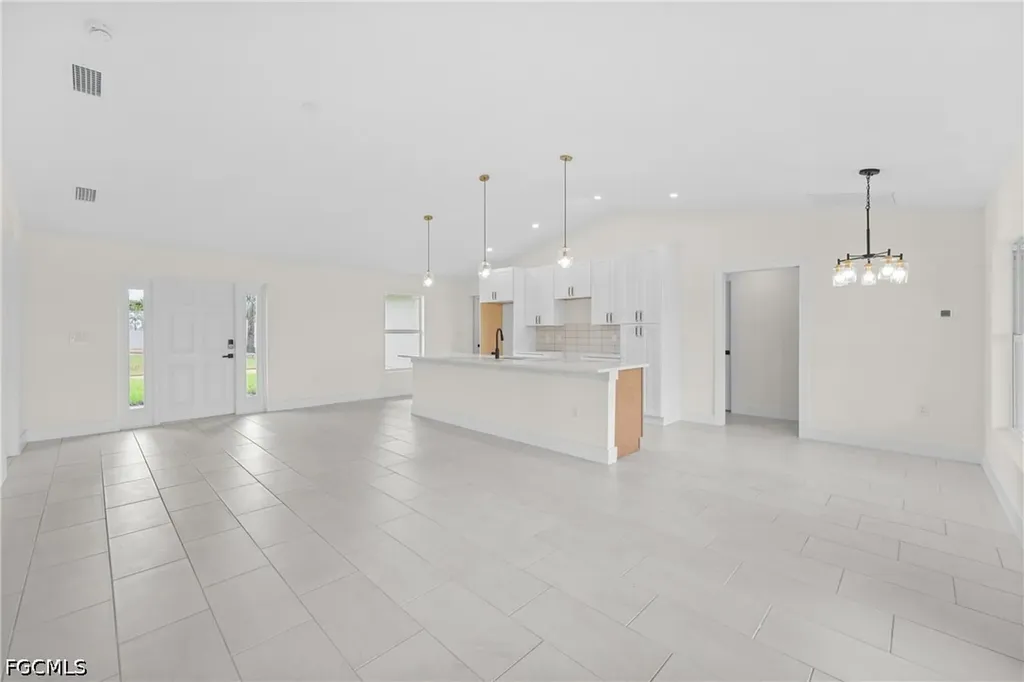 4402 NE 14th Place Cape Coral FL 33909