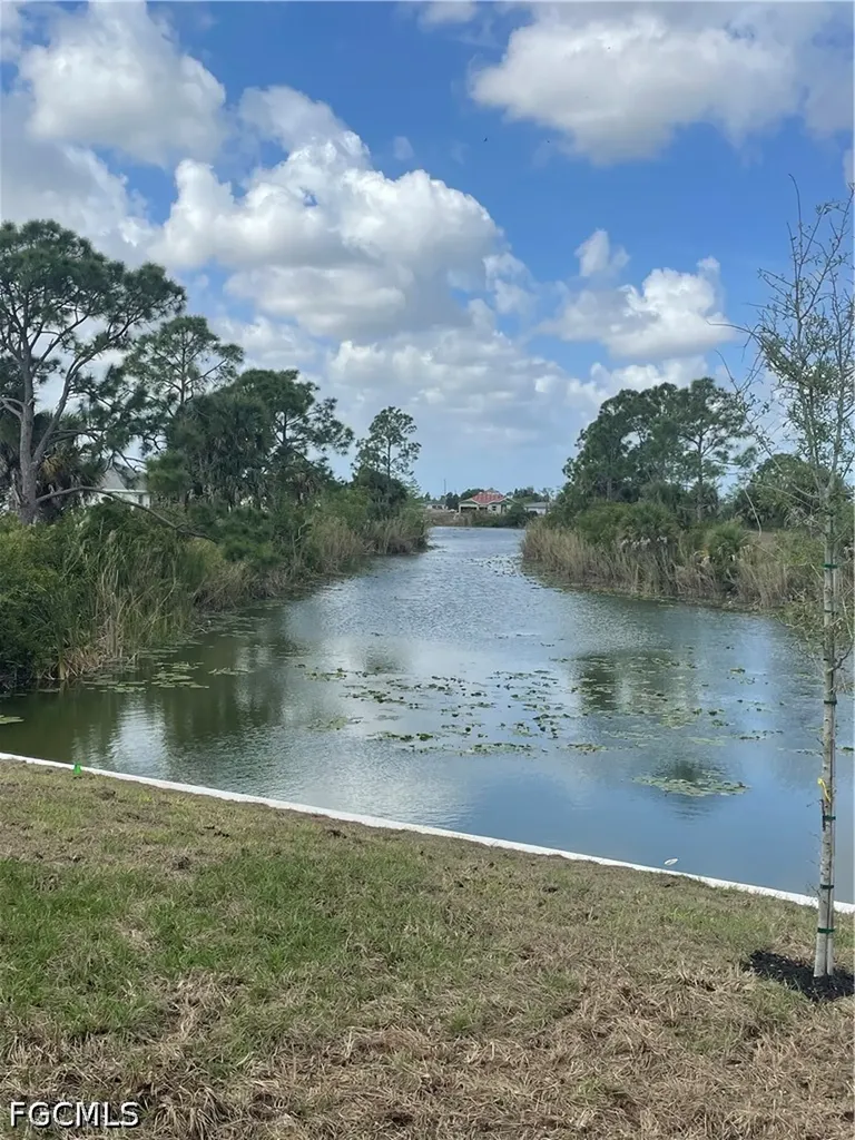 4402 NE 4402 NE 14th Place Fort Myers FL 33909