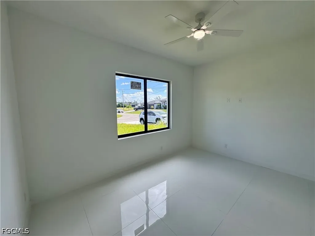 2726 NW 41st Place Cape Coral FL 33993