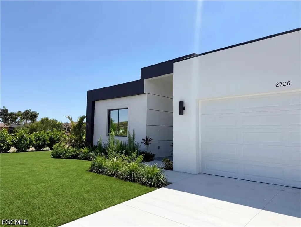 2726 NW 41st Place Cape Coral FL 33993