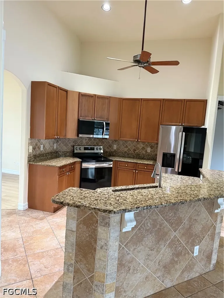 217 NE 21st Place Cape Coral FL 33909