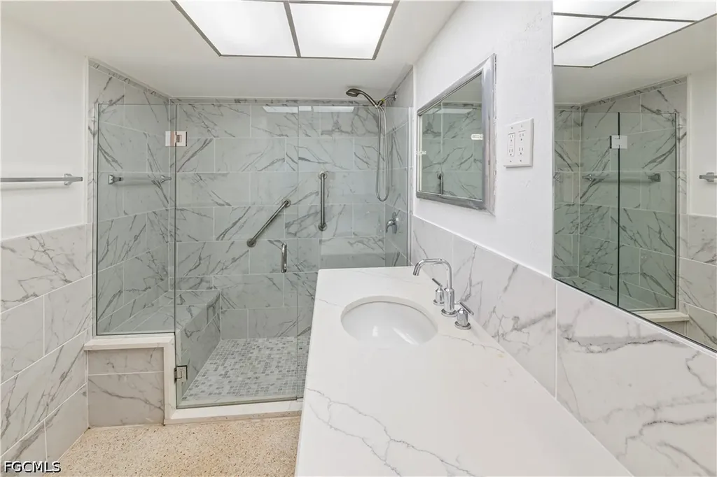 2160 Channel Way North Fort Myers FL 33917