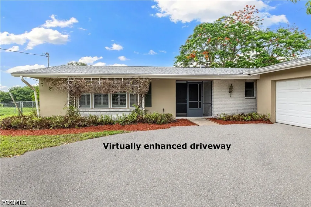 2160 Channel Way North Fort Myers FL 33917