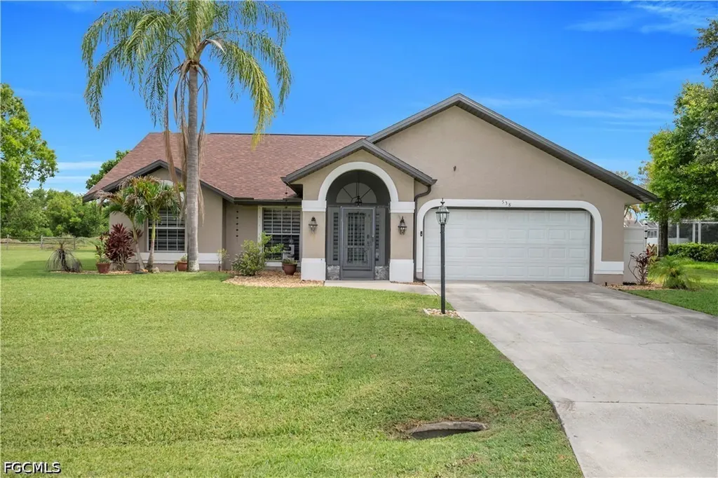 538 Whispering Wind Bend Lehigh Acres FL 33974