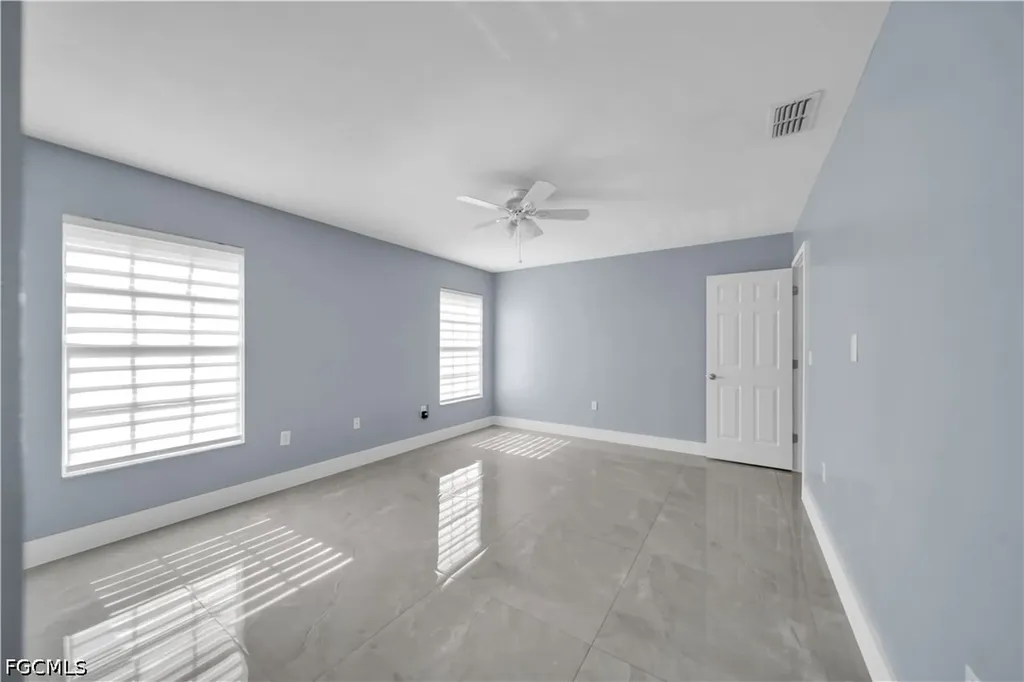 538 Whispering Wind Bend Lehigh Acres FL 33974