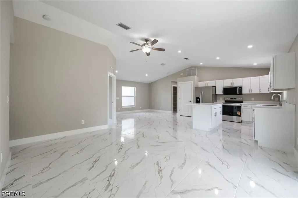 14130 Roof Street Fort Myers FL 33905