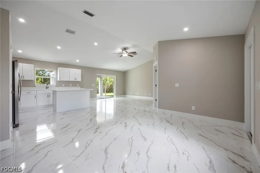 14130 Roof Street Fort Myers FL 33905