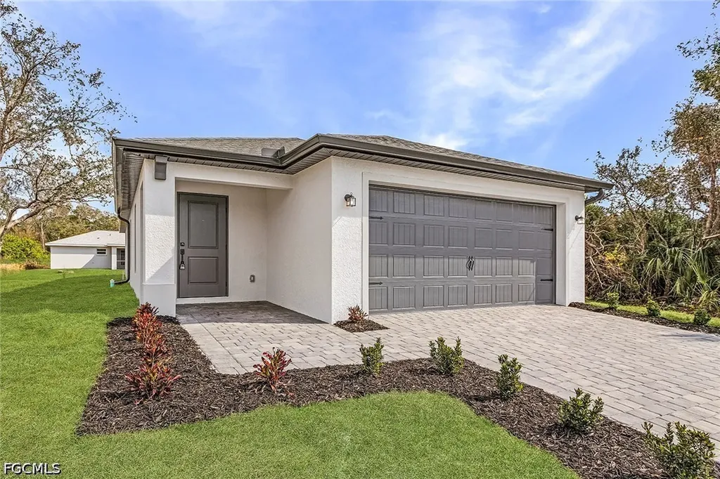 434 Parkdale Boulevard Lehigh Acres FL 33974