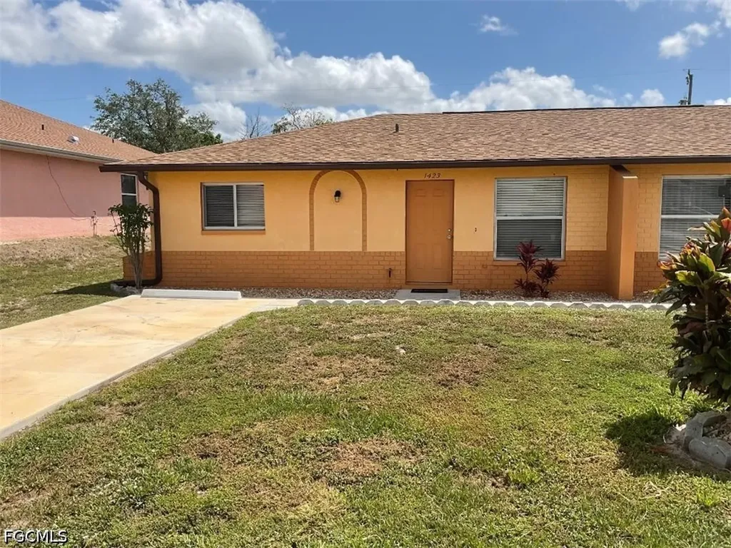 1423 Andalusia Boulevard Cape Coral FL 33909