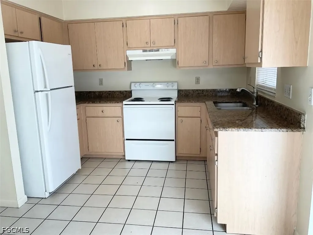 1423 Andalusia Boulevard Cape Coral FL 33909