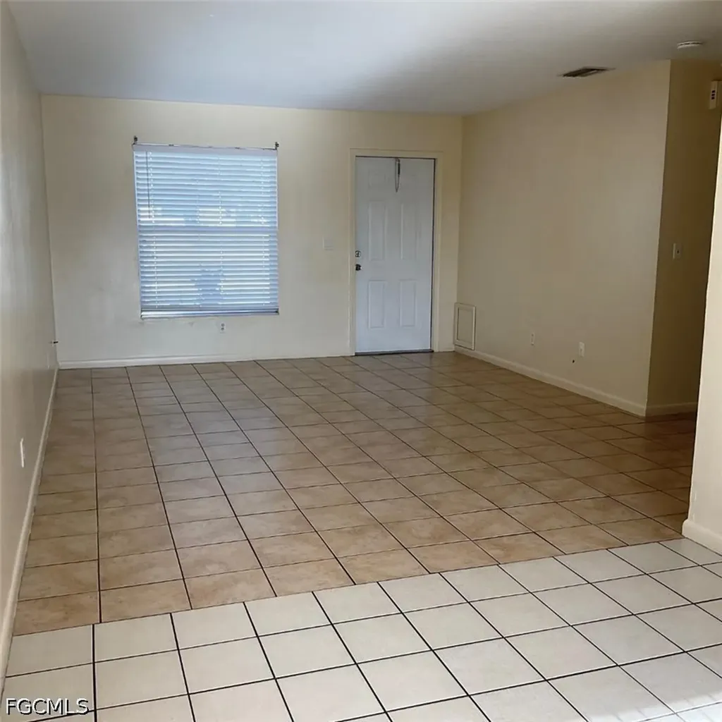 1423 Andalusia Boulevard Cape Coral FL 33909