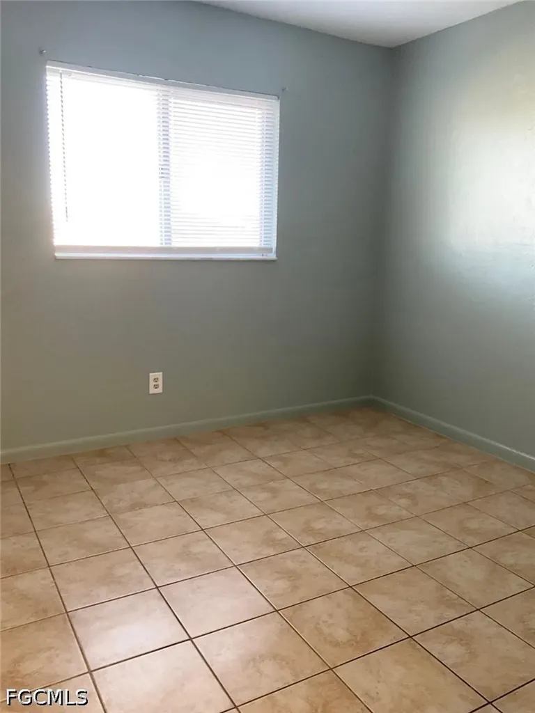 1423 Andalusia Boulevard Cape Coral FL 33909