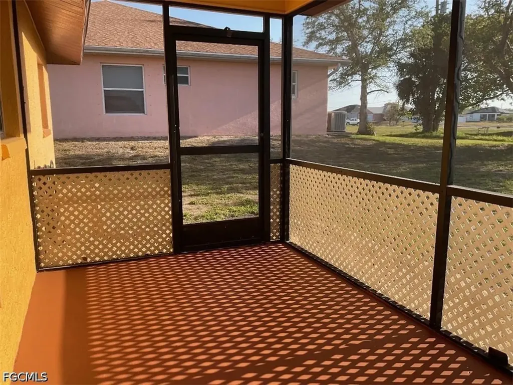 1423 Andalusia Boulevard Cape Coral FL 33909