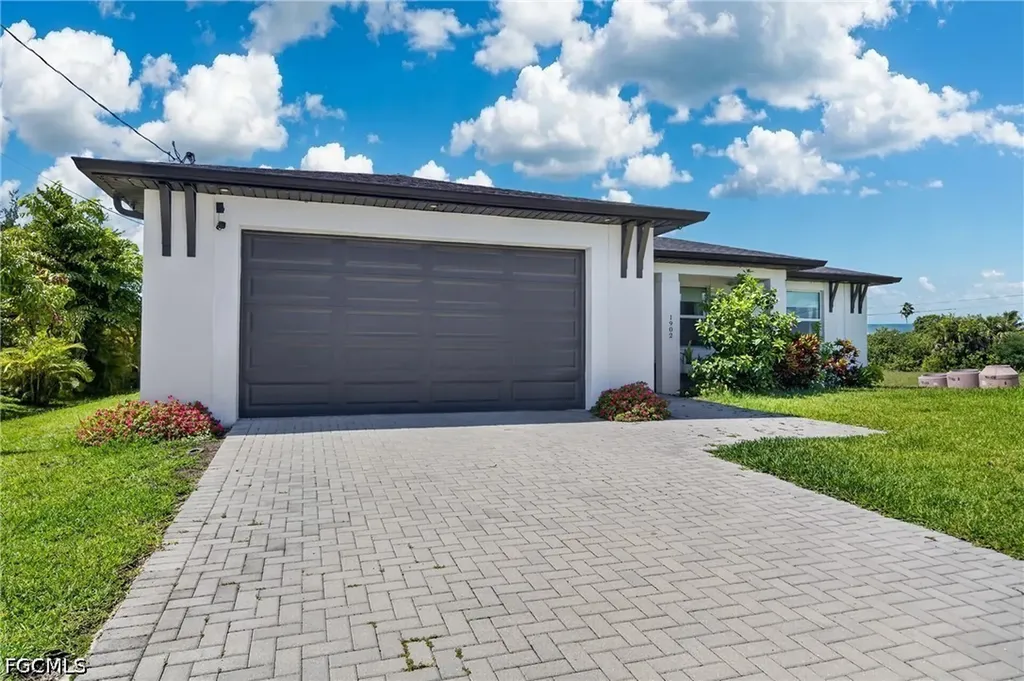 1902 NE 20th Street Cape Coral FL 33909