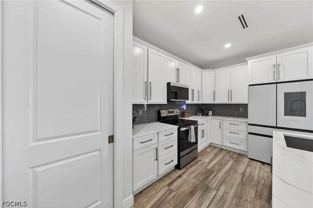 1902 NE 20th Street Cape Coral FL 33909