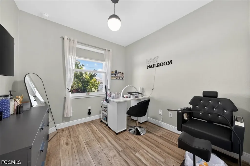 1902 NE 20th Street Cape Coral FL 33909