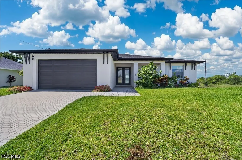1902 NE 20th Street Cape Coral FL 33909