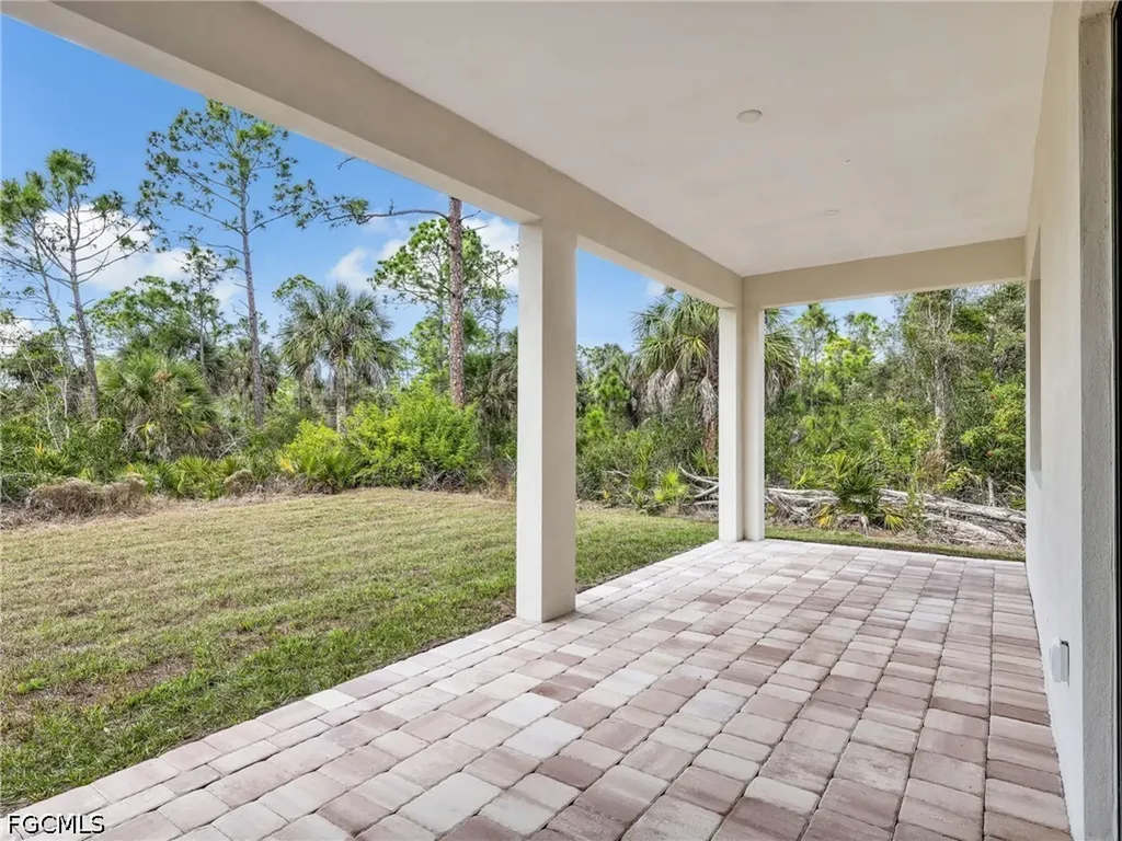 11042 Carnegie Avenue Englewood FL 34224