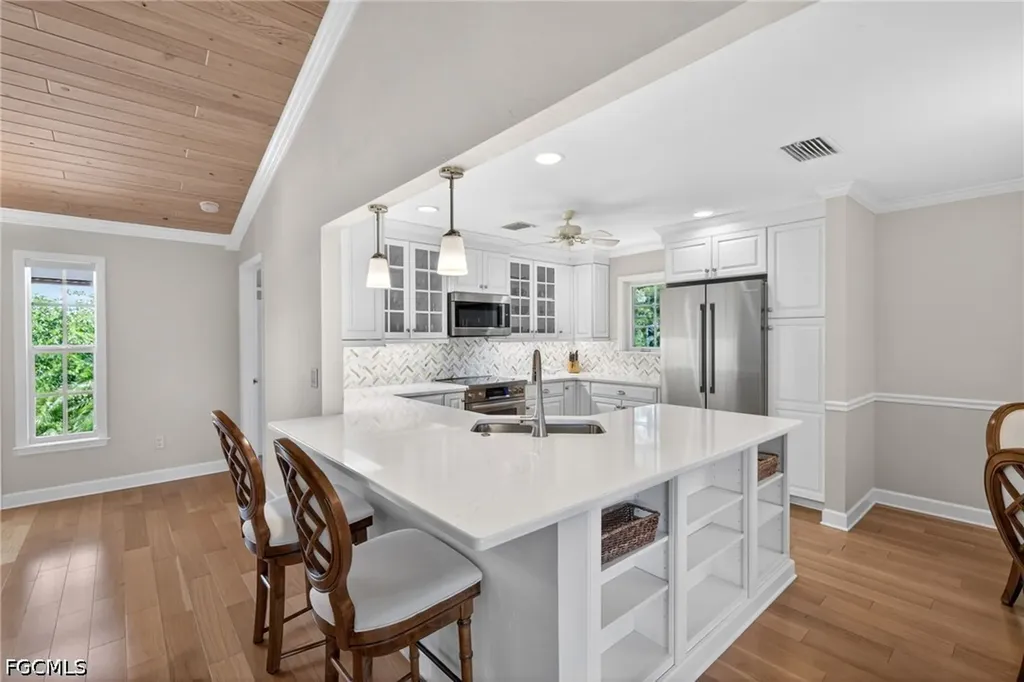 928 Pepper Tree Place Sanibel FL 33957