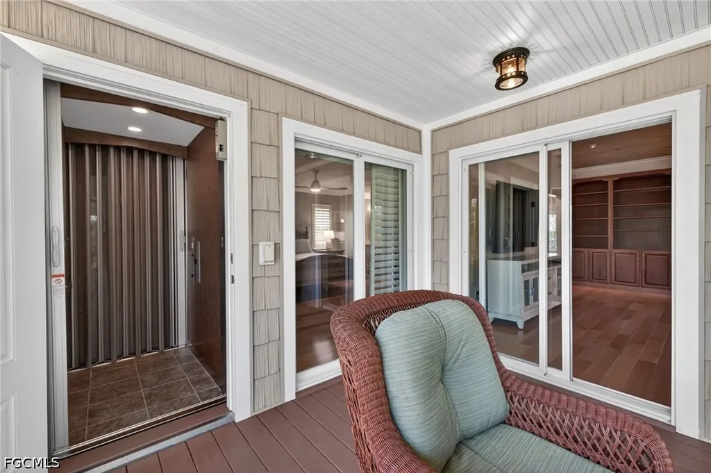 928 Pepper Tree Place Sanibel FL 33957