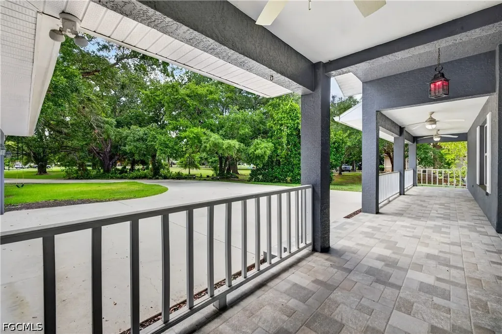 4701 Lone Pine Court Fort Myers FL 33905
