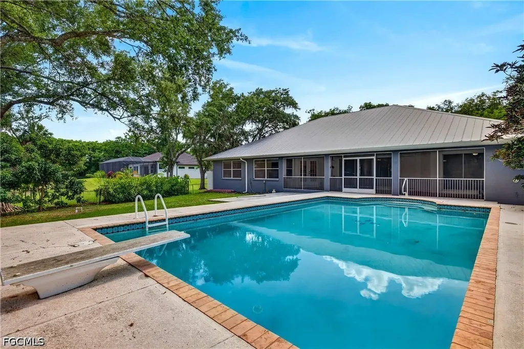 4701 Lone Pine Court Fort Myers FL 33905