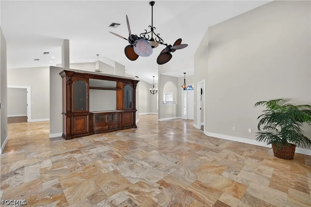 4701 Lone Pine Court Fort Myers FL 33905