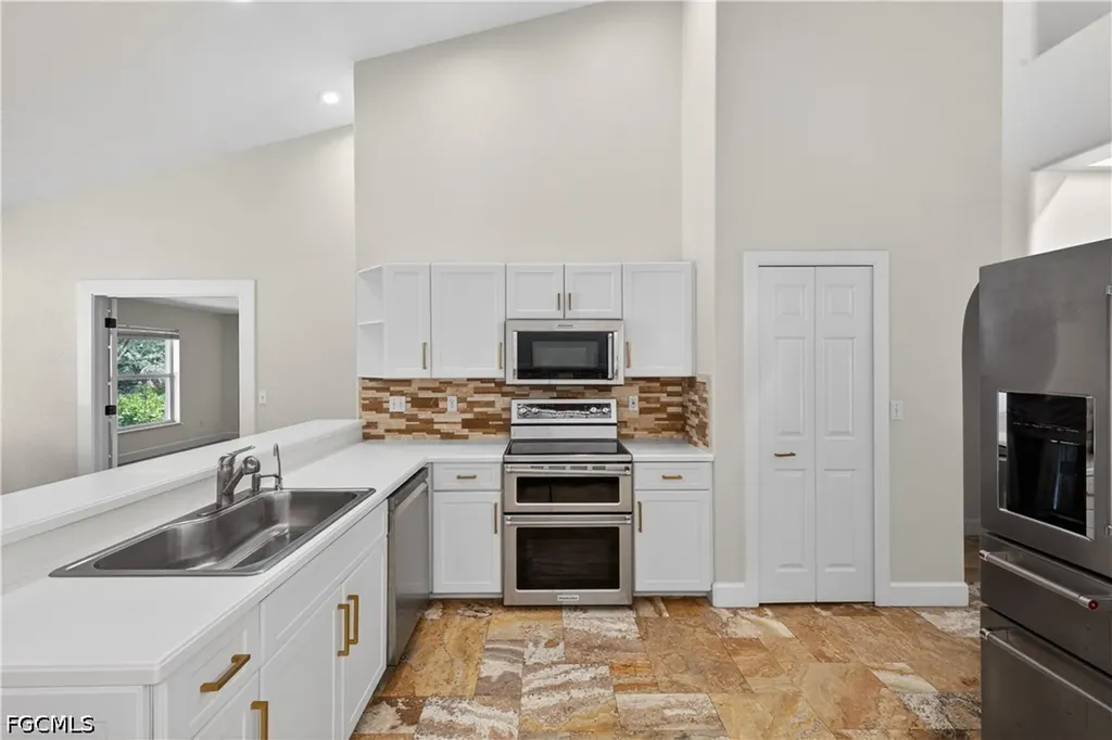 4701 Lone Pine Court Fort Myers FL 33905