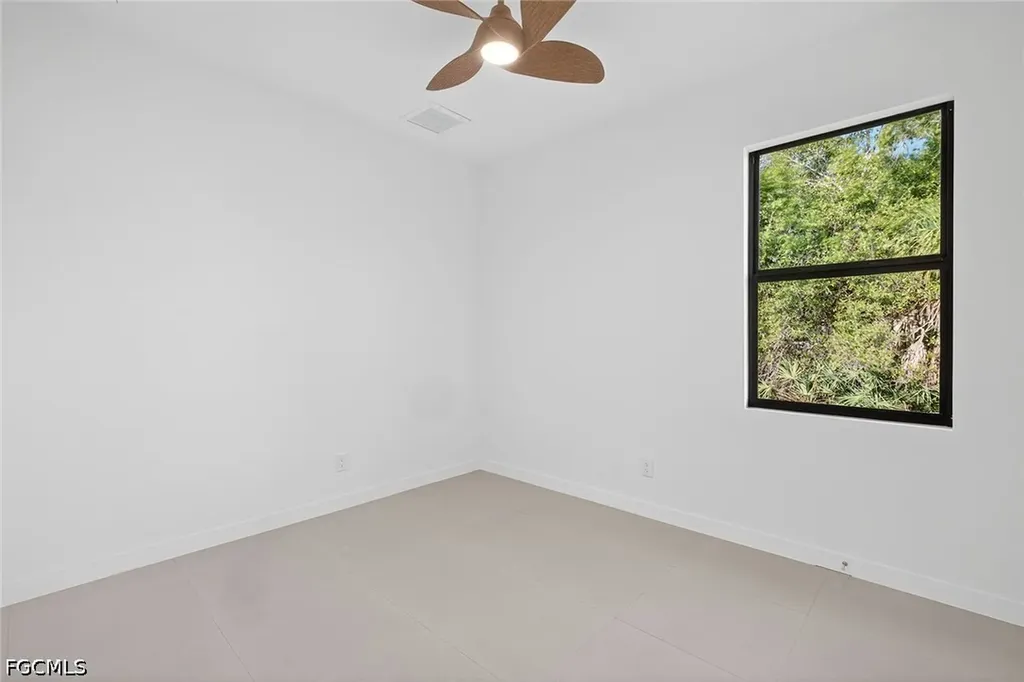 23493 Roscoe Avenue Port Charlotte FL 33980