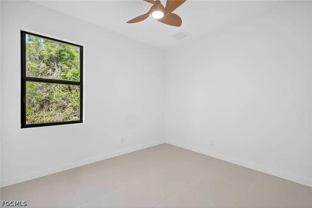 23493 Roscoe Avenue Port Charlotte FL 33980