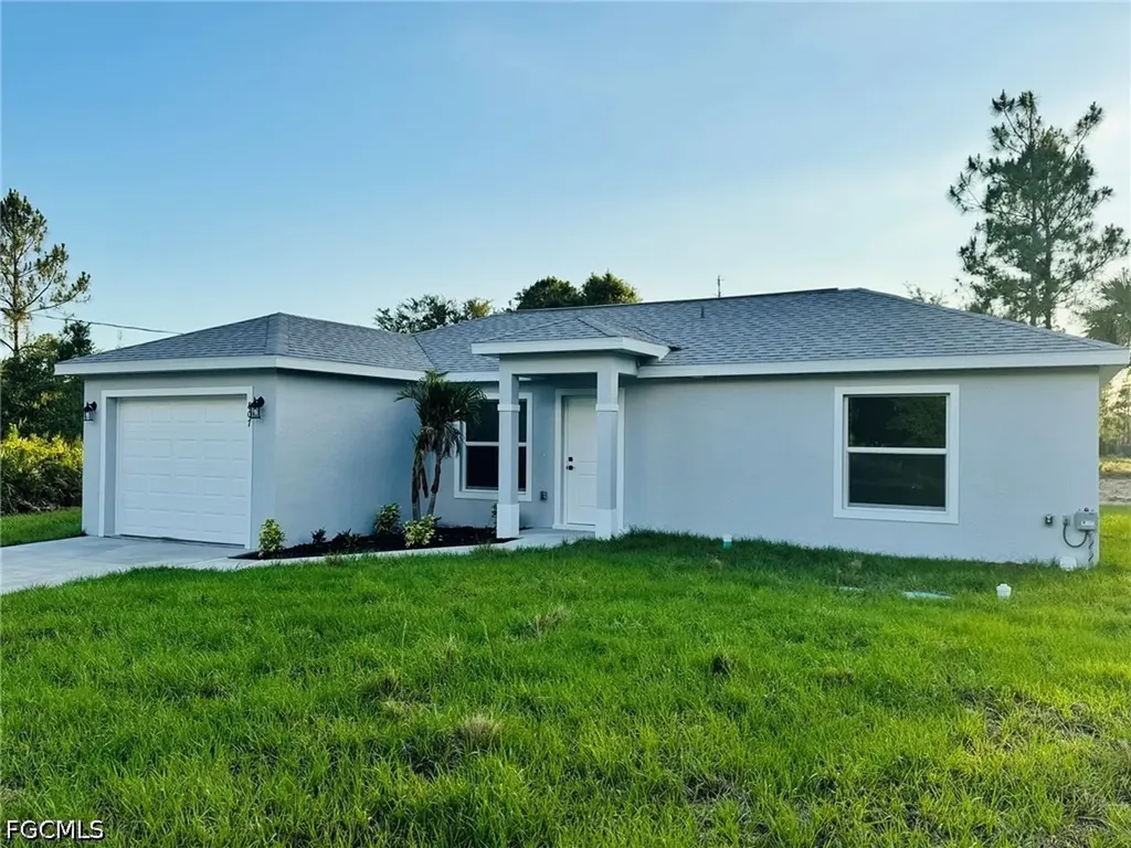 807 Monroe Avenue Lehigh Acres FL 33972