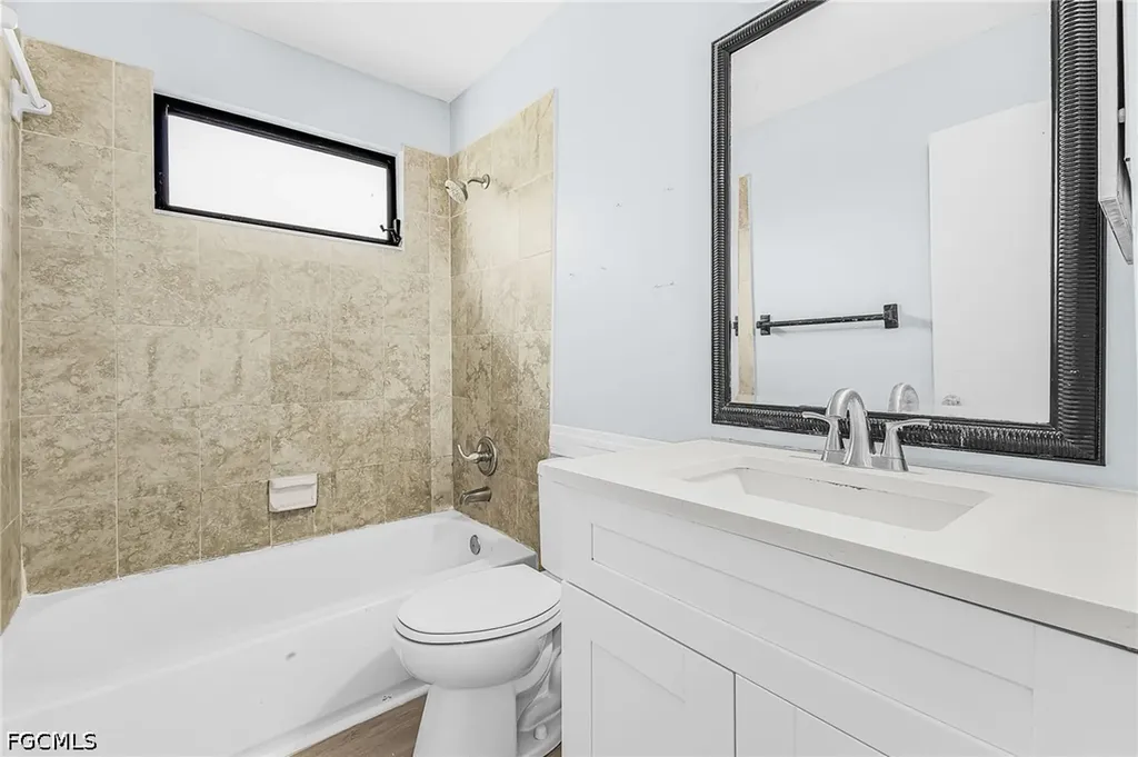 1269 SE 8th Terrace Cape Coral FL 33990