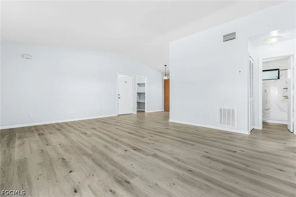 1269 SE 8th Terrace Cape Coral FL 33990