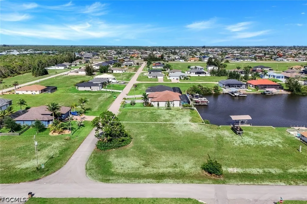 4204 NW 22nd Street Cape Coral FL 33993
